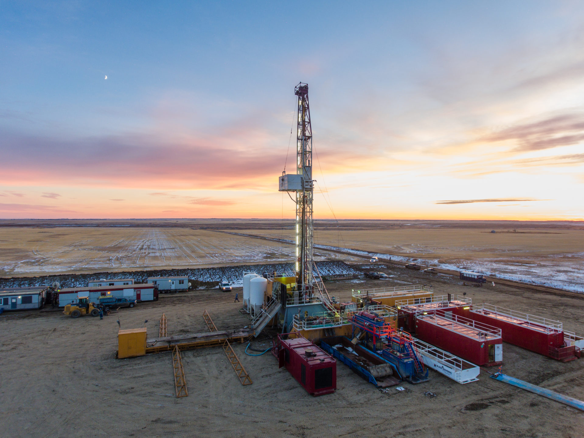 DEEP geothermal drill rig. In December 2018, DEEP drilled the province’s deepest well, more than 3,000 metres deep, to harvest hot water. Photo: DEEP Corp.