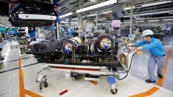  	Please use the sharing tools found via the share button at the top or side of articles. Copying articles to share with others is a breach of FT.com T&Cs and Copyright Policy. Email licensing@ft.com to buy additional rights. Subscribers may share up to 10 or 20 articles per month using the gift article service. More information can be found at https://www.ft.com/tour. 	https://www.ft.com/content/959d08e2-a899-11e9-984c-fac8325aaa04  	A Toyota worker loads hydrogen tanks on a production line. For energy majors, hydrogen, which can be produced from fossil fuels, could offer a way of securing a function for their natural gas reserves © Reuters