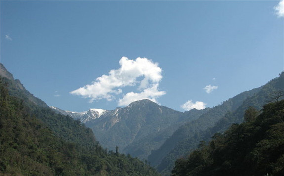 The hydropower project will be located in the lower Dibang Valley, close to Mehao Wildlife Sanctuary in Arunachal Pradesh. Image by Rohit Naniwadekar via Wikimedia Commons (CC BY-SA 3.0).