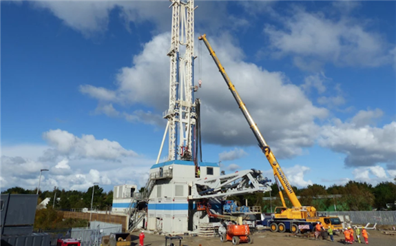 Set up of drilling rig on site in Cornwall, UK (source: UDDGP)