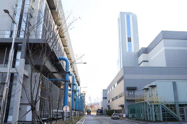 A hydrogen fuel cell power plant in Dongtan, south of Seoul.