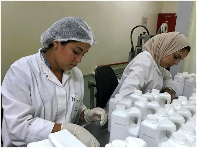 Staff from MCI Santé Animale, one of the 18 companies that have participated in energy management training organized by UNIDO´s Industrial Energy Accelerator in partnership with the Moroccan government, at work, as the country moves to reduce its reliance on fossil fuel imports. Credit: Macarena Aguilar/Small World Stories