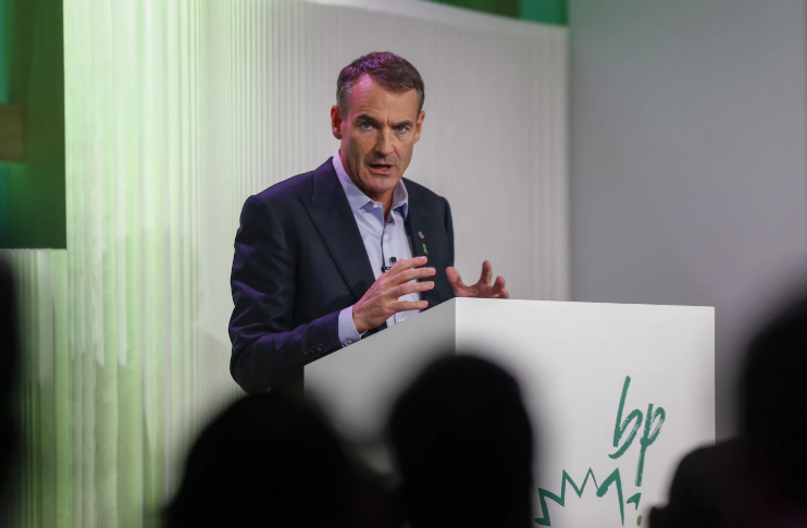 Bernard Looney, the chief executive of BP, at a news conference in London on Feb. 12. (Hollie Adams/Bloomberg News)