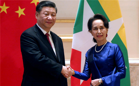 Chinese President Xi Jinping and Myanmar State Counsellor Aung San Suu Kyi shake hands at the Presidential Palace in Nay Pyi Taw on Jan 17, 2020.