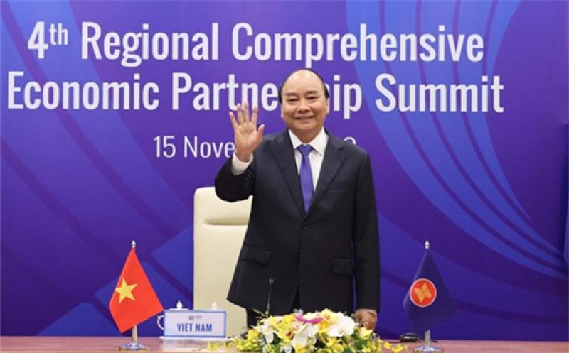 etnamese Prime Minister Nguyen Xuan Phuc chairs the 4th Regional Comprehensive Economic Partnership Summit (Source: VNA)