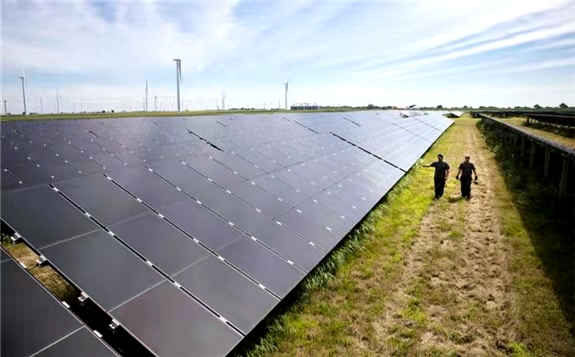 Invenergy’s Grand Ridge Solar facility in Illinois. Image: Invenergy.