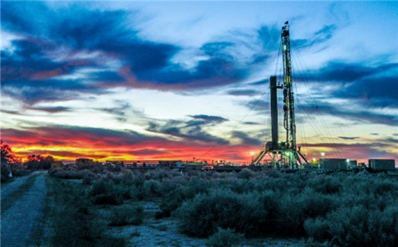 Sunset over a U.S. Department of Energy geothermal test site (Naval Air Station Fallon in Nevada). Photo credit: Dick Benoit DOE