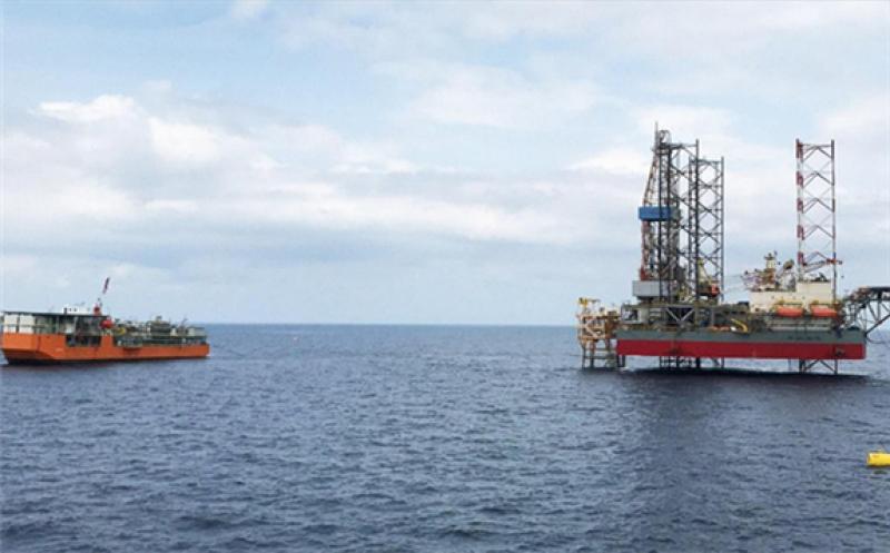 Photo: Ingenium II and PV Drilling III jack-up rig on the Apsara field; Source: KrisEnergy