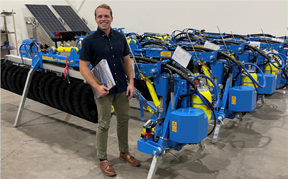 Receiving the first cleaning devices from Germany: SunBrush USA’s Operations Manager Jordon Tillman in the warehouse. Copyright: SunBrush USA Inc.