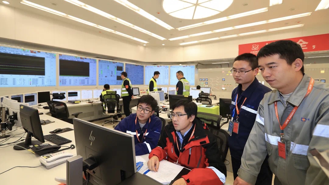 The main control room of the Hualong One power unit in Fuqing, southeast China's Fujian Province. /CNNC