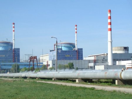 Khmelnytskyi nuclear power plant in Ukraine features VVER-1000 reactors. Credit: RLuts.