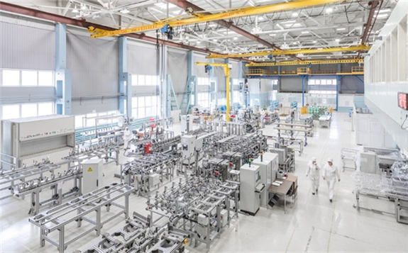 The Elemash shop floor where CFR-600 fuel is being manufactured (Image: TVEL)