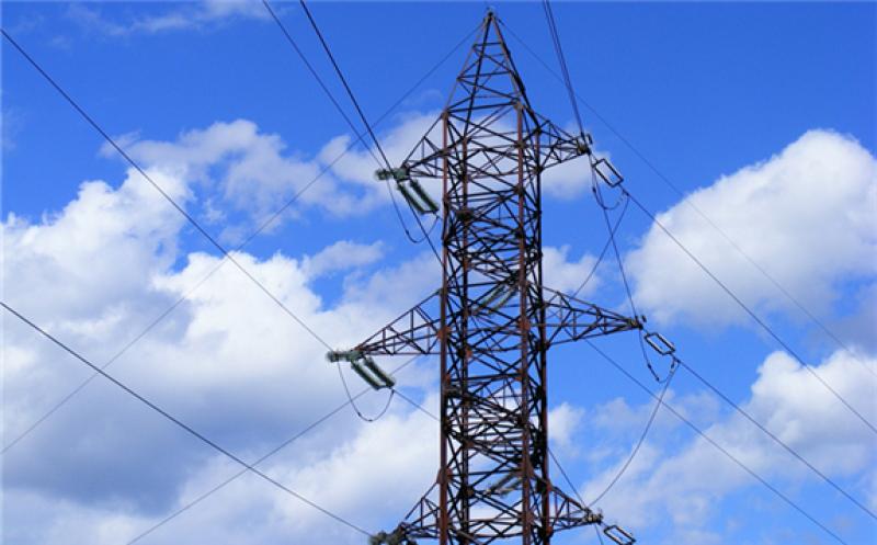 The funding will go toward building a 343km, 400kV central-south transmission line between north and south transmission grids in Angola. Credit: Emilian Robert Vicol from Pixabay.