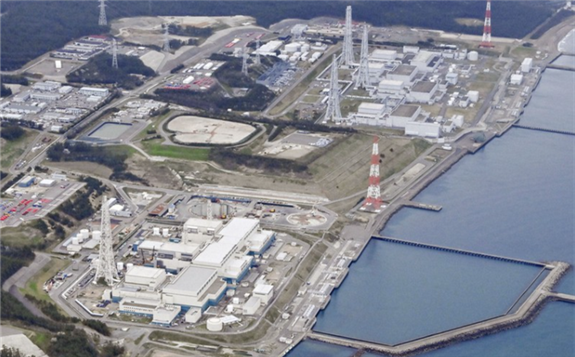 This photo taken from a Kyodo News plane on April 13, 2021, shows the Kashiwazaki-Kariwa nuclear power plant in Niigata Prefecture. (Kyodo)