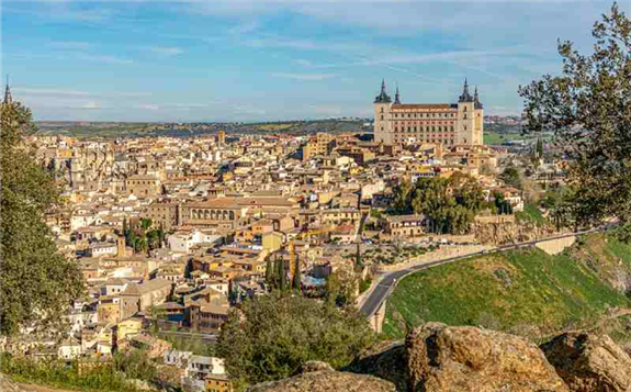 Toledo. Image by javier alamo from Pixabay