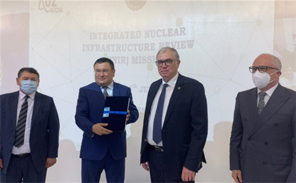 L-R: Bakrhom Mansurov, first deputy director general, Uzatom Agency; Mirzamakhmudov Jurabek, director general, Uzatom; Mikhail Chudakov, deputy director general and head of the Department of Nuclear Energy, International Atomic Energy Agency; Milko Kovachev, section head Nuclear Infrastructure Development, International Atomic Energy Agency, during the closing session of the INIR mission (Image: IAEA)