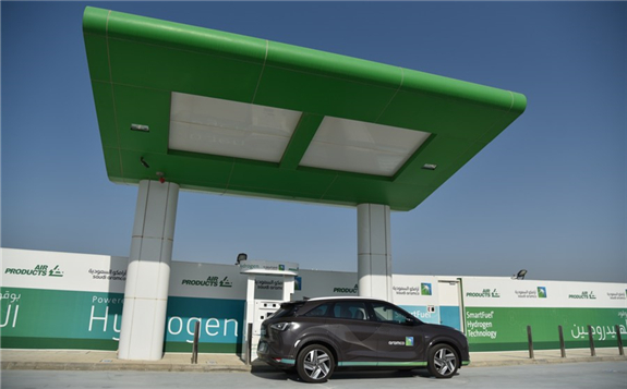 Photo taken on June 27, 2021 shows the first and only hydrogen fueling station in Saudi Arabia at the Air Products' Technology Center in the Dhahran Techno Valley Science Park in Dhahran, Saudi Arabia. (Photo by Wang Haizhou/Xinhua)