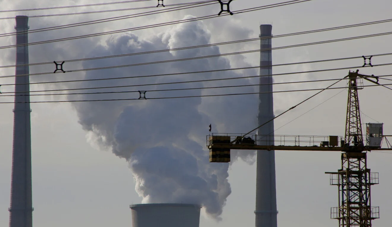 Building more coal-fired power plants is not the answer, energy expert Yang Fuqiang says. Photo: Reuters