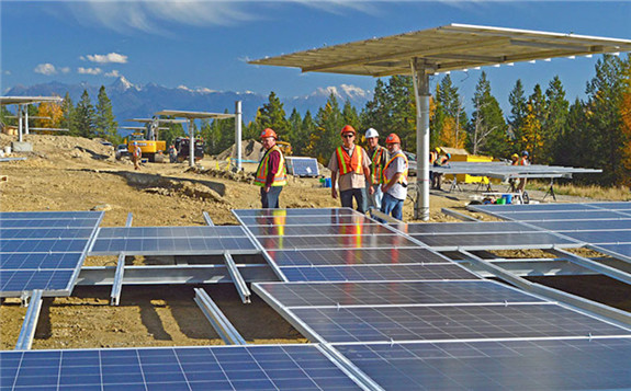 Teck Resources’ SunMine solar energy facility in British Columbia, Canada. (Reference image courtesy of Teck Resources).