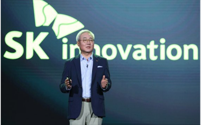 SK Innovation president Kim Joon announces the company’s vision at the Story Day event held at the Conrad Hotel in Yeouido, Seoul on July 1.