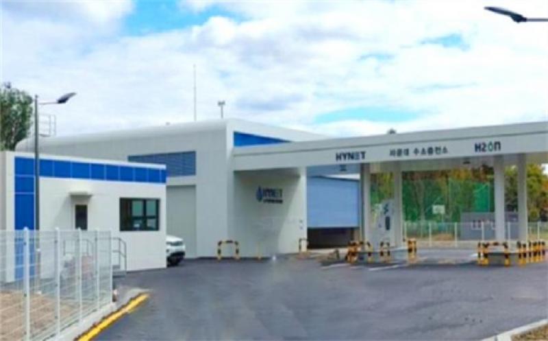 Shown in this photo released by the Ministry of National Defense is its first hydrogen charging station at a military compound in Daejeon, 164 kilometers south of Seoul.