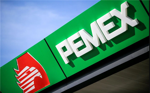 The logo of Mexican state oil company Petroleos Mexicanos (Pemex) is pictured at a gas station in Ciudad Juarez, Mexico February 27, 2020. REUTERS/Jose Luis Gonzalez