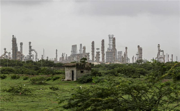 The gasification unit at the 1.2 million barrels-per-day Jamnagar refinery in the western Gujarat state was originally intended to produce syngas or synthetic gas, which is a fuel gas mixture comprising hydrogen, carbon monoxide as well as some carbon dioxide. Bloomberg