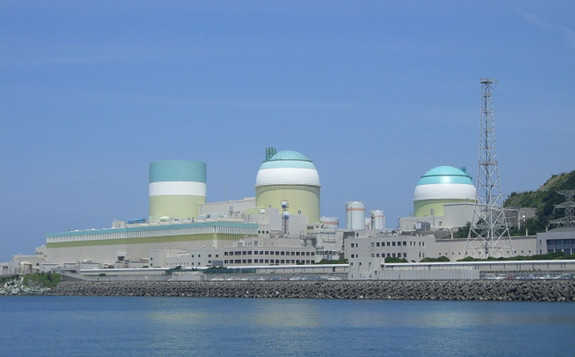 The three-unit Ikata plant (Image: Newsliner/Wikipedia)