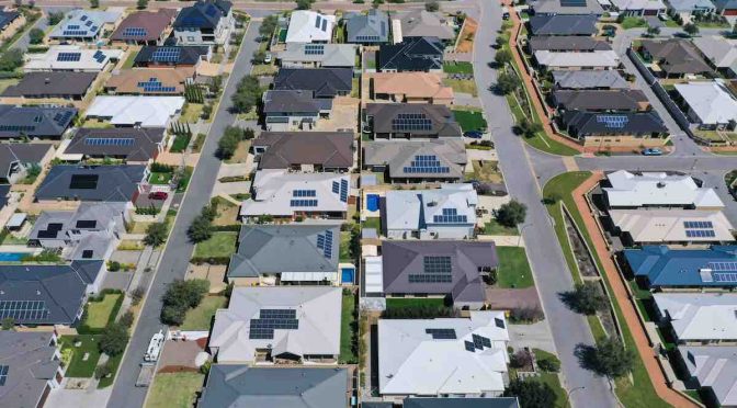 Rooftop Photovoltaic Solar Now a Major Player in Australia's Grid, but Households Need More Batteries