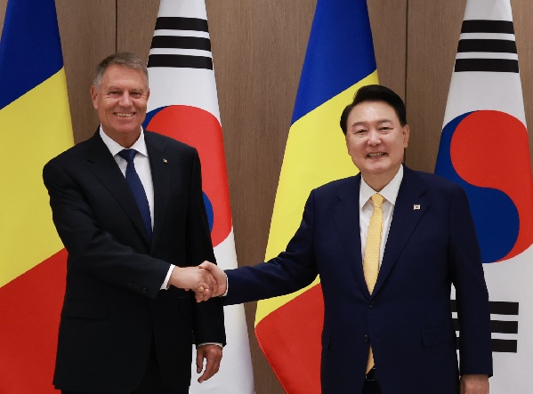 S. Korea, Romania to Enhance Cooperation in Defense Industry, Nuclear Power Generation